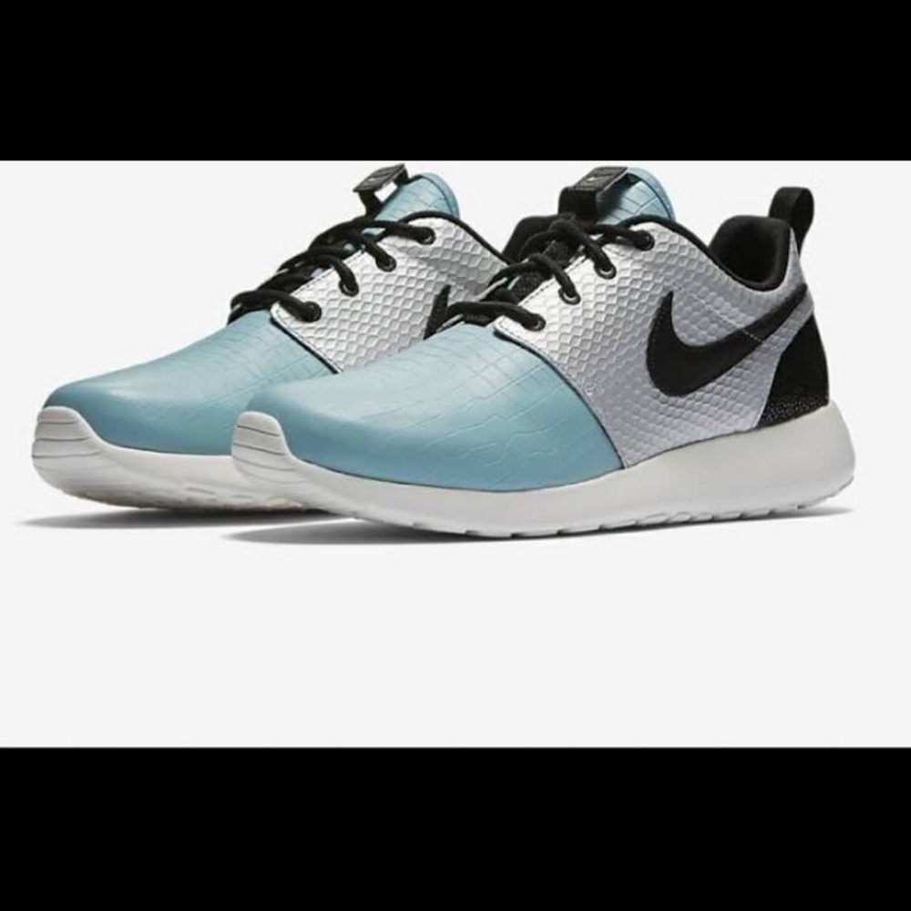 New Nike Roshe One LX Womens Sneakers